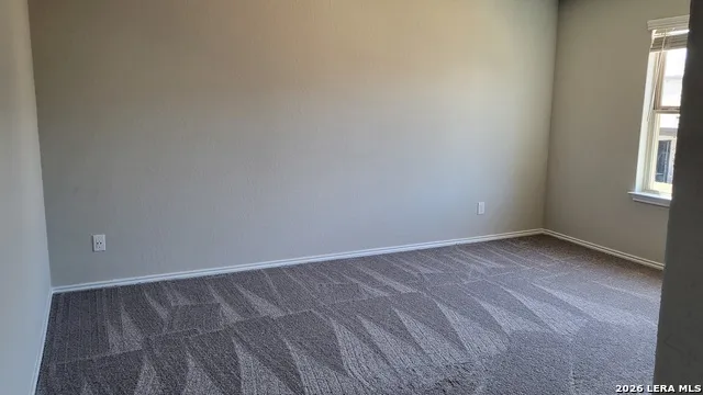 2440 Ayers Dr Seguin, TX 78155