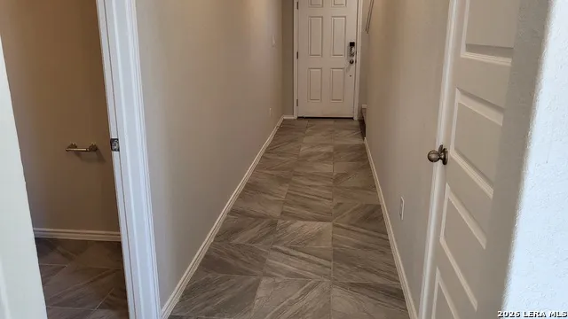 2440 Ayers Dr Seguin, TX 78155