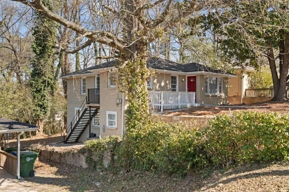 1451 Eason Street NW