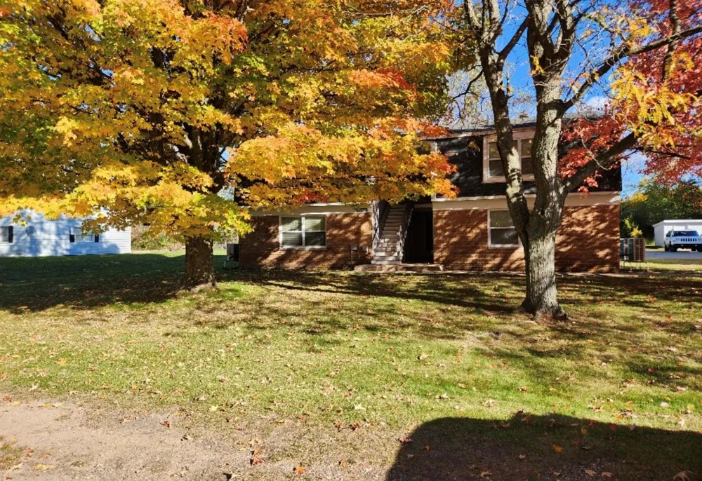 907 S State Street Hart, MI 49420