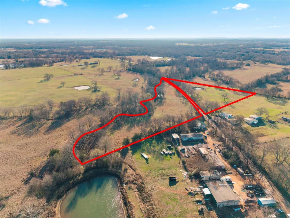 4315 County Road Cookville, TX 75571