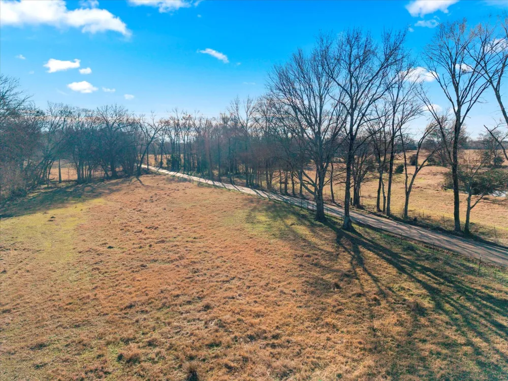 4315 County Road Cookville, TX 75571
