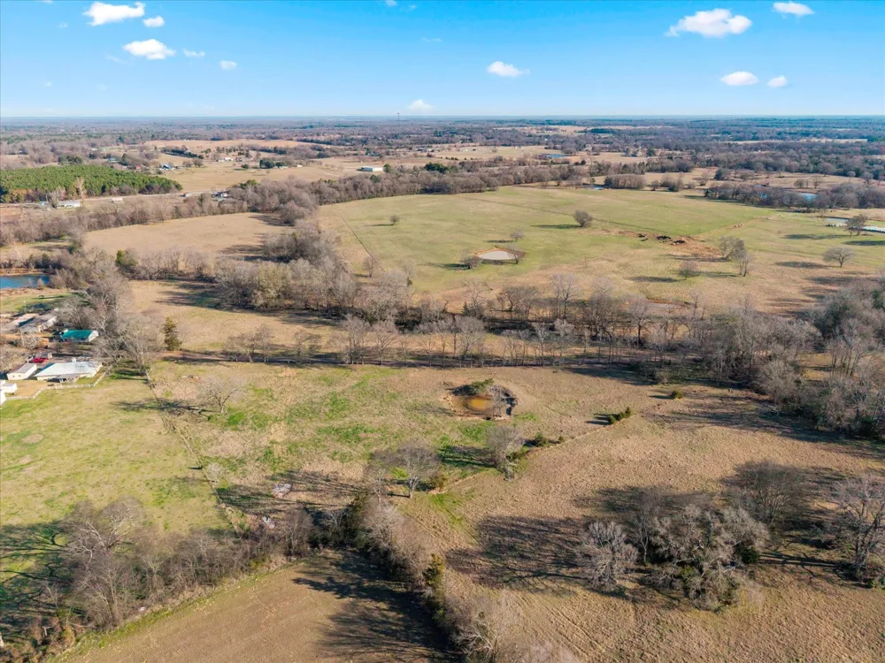 4315 County Road Cookville, TX 75571