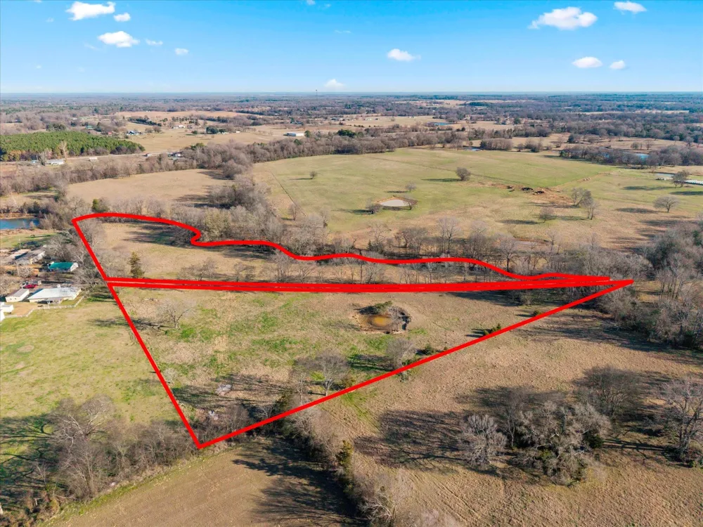 4315 County Road Cookville, TX 75571