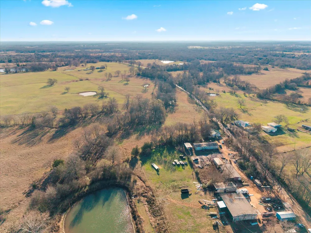 4315 County Road Cookville, TX 75571