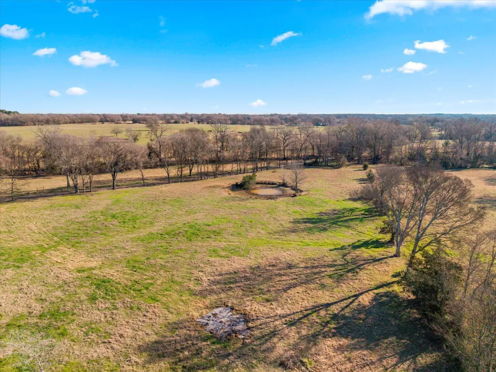 4315 County Road Cookville, TX 75571