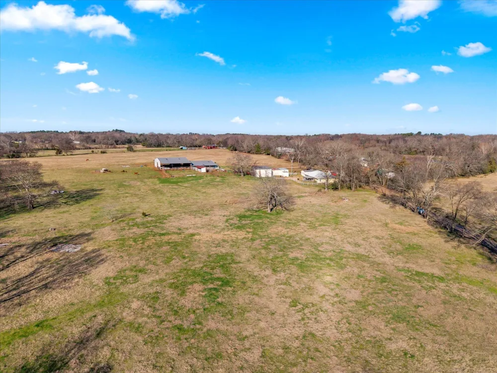 4315 County Road Cookville, TX 75571