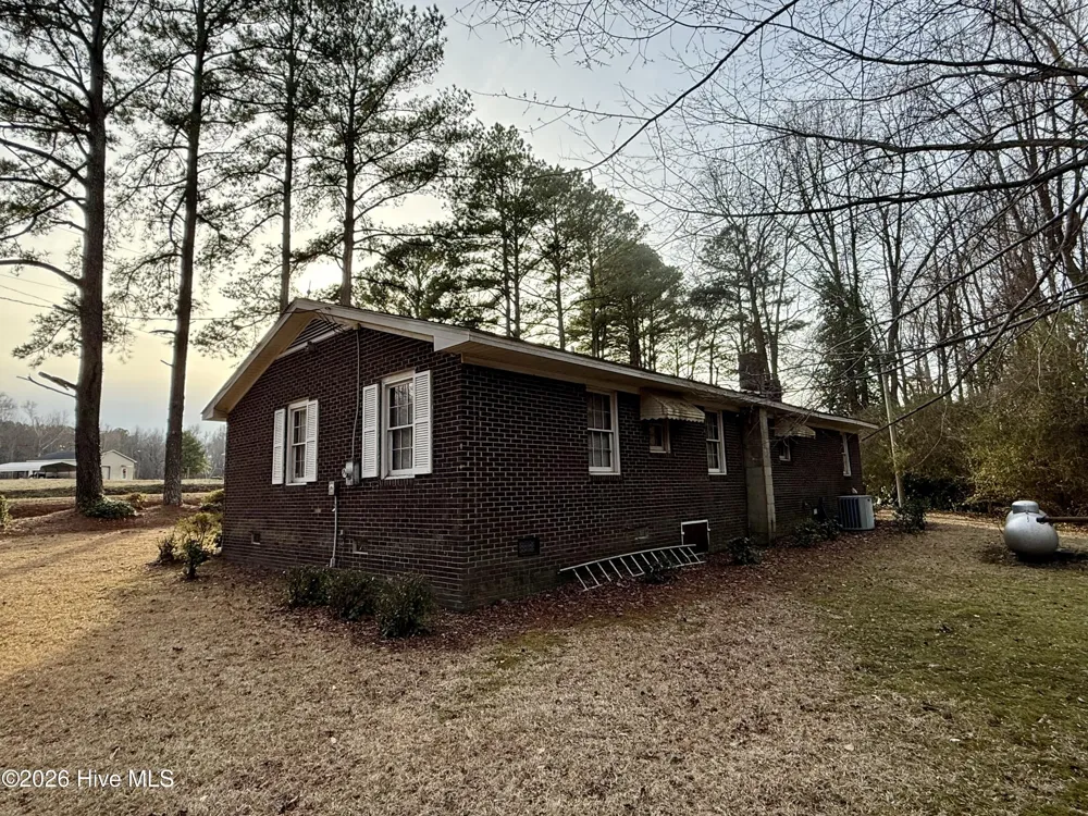 1420 Lum Brown Road Williamston, NC 27892