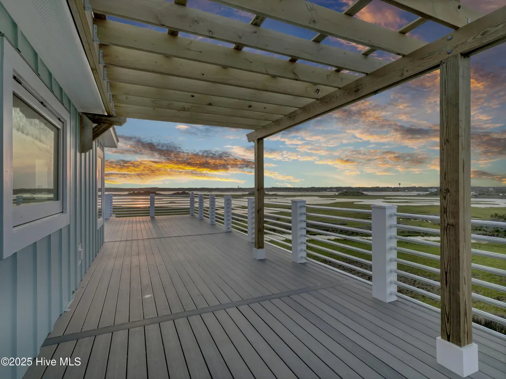 825 S Topsail Drive Surf City, NC 28445