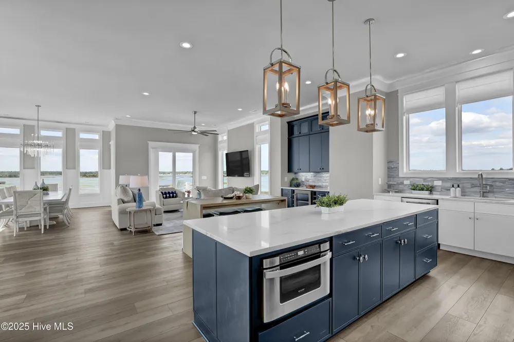 825 S Topsail Drive Surf City, NC 28445