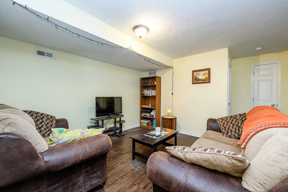 3045 Little Glendora Road Buchanan, MI 49107