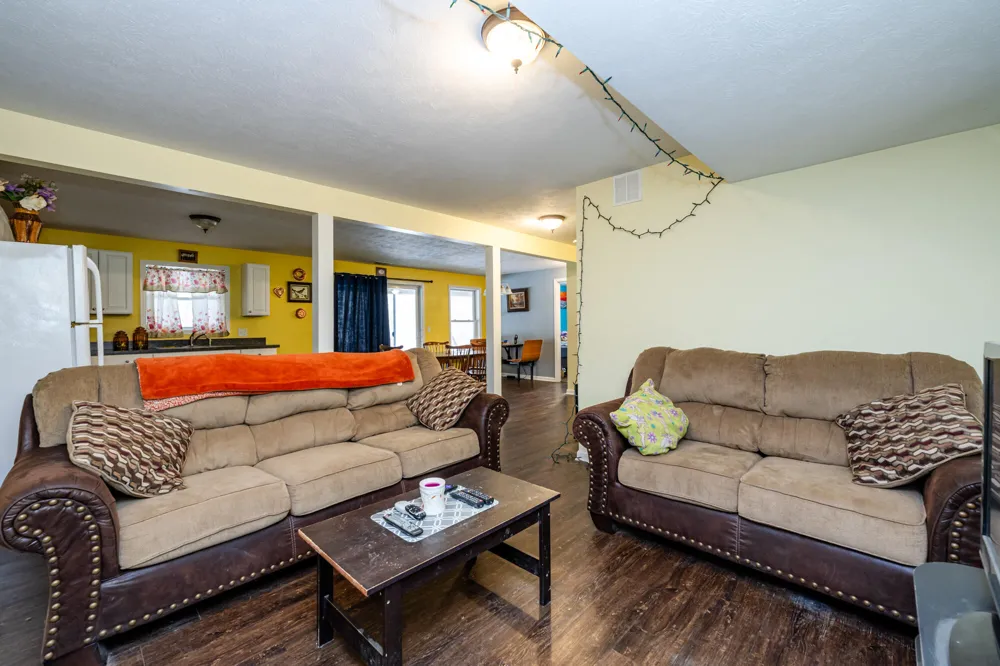 3045 Little Glendora Road Buchanan, MI 49107