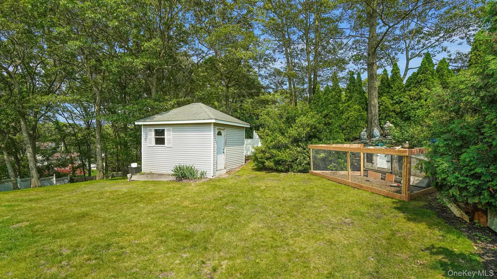 59 Lidge Drive Farmingville, NY 11738