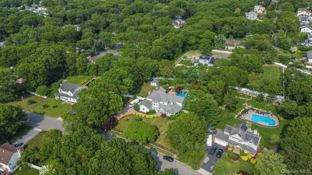 59 Lidge Drive Farmingville, NY 11738