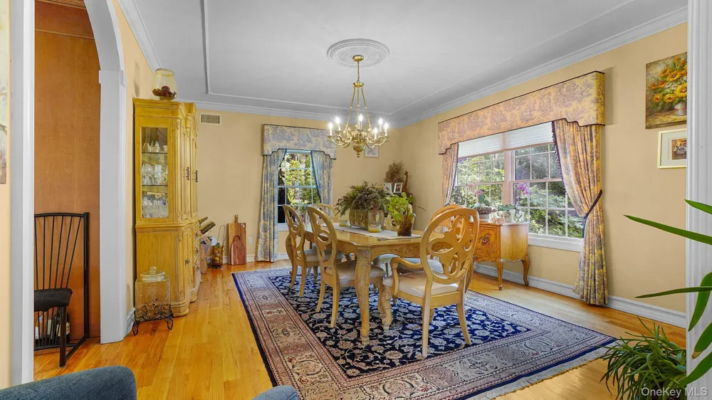 59 Lidge Drive Farmingville, NY 11738