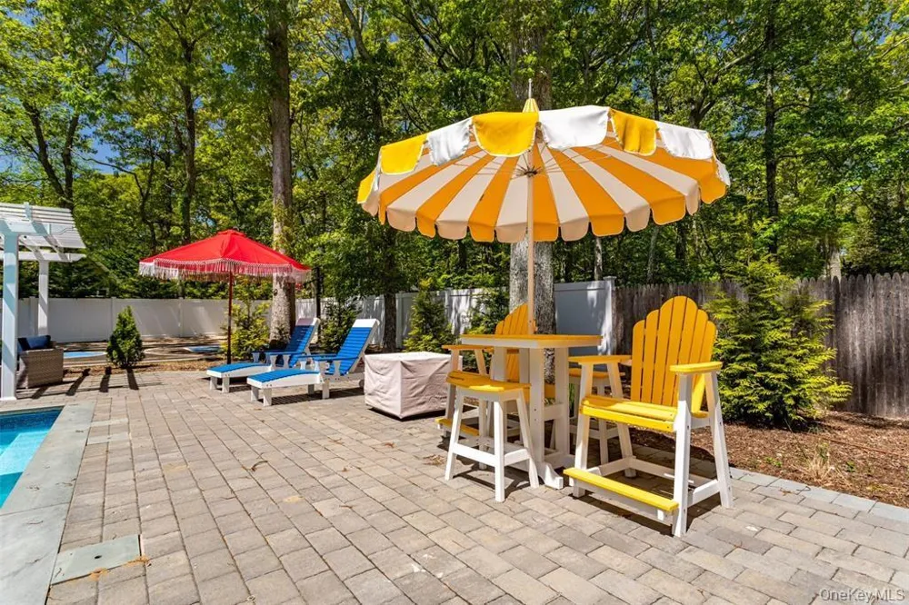 2300 Pine Tree Road Cutchogue, NY 11935