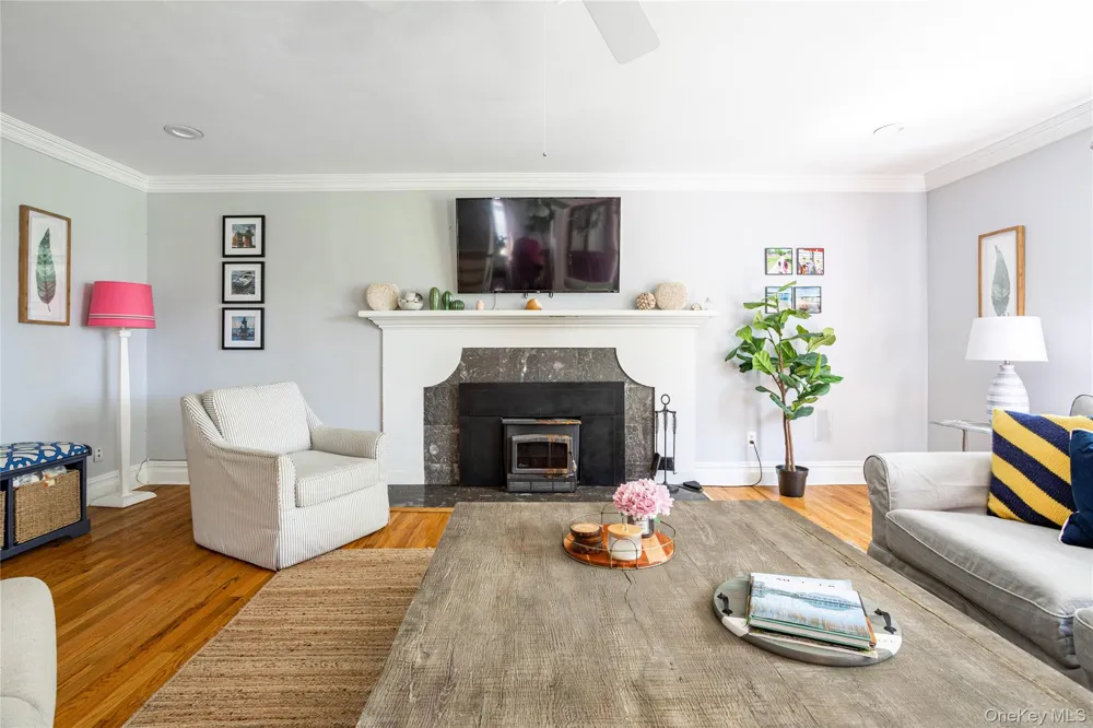 2300 Pine Tree Road Cutchogue, NY 11935