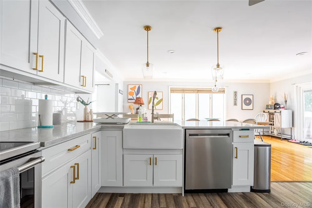 2300 Pine Tree Road Cutchogue, NY 11935