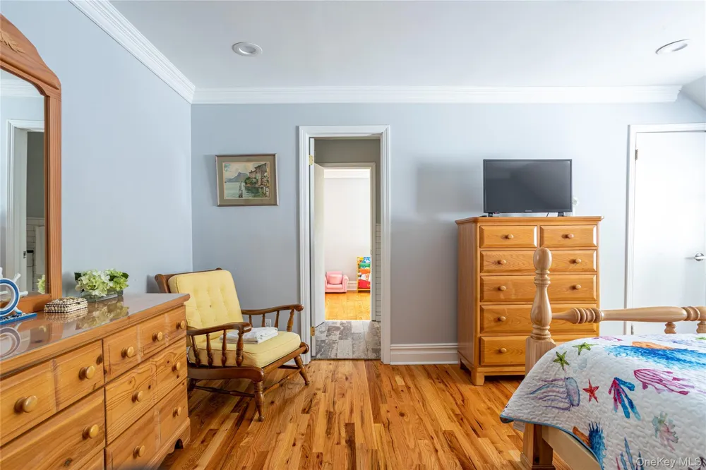 2300 Pine Tree Road Cutchogue, NY 11935