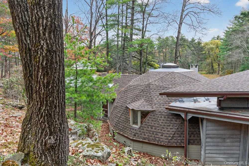 106 Mountain Laurel Lane Woodstock, NY 12498