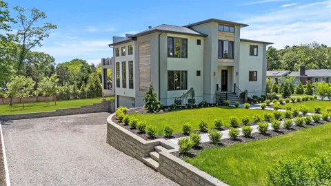 1001 Peconic Bay Boulevard