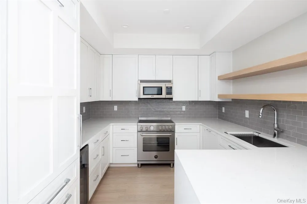 123 Sterling Avenue #2 Greenport, NY 11944