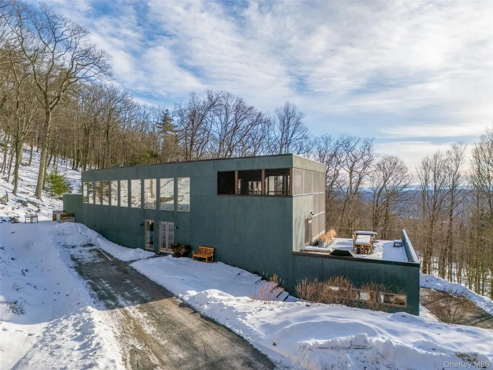 306 Meads Mountain Road Woodstock, NY 12498