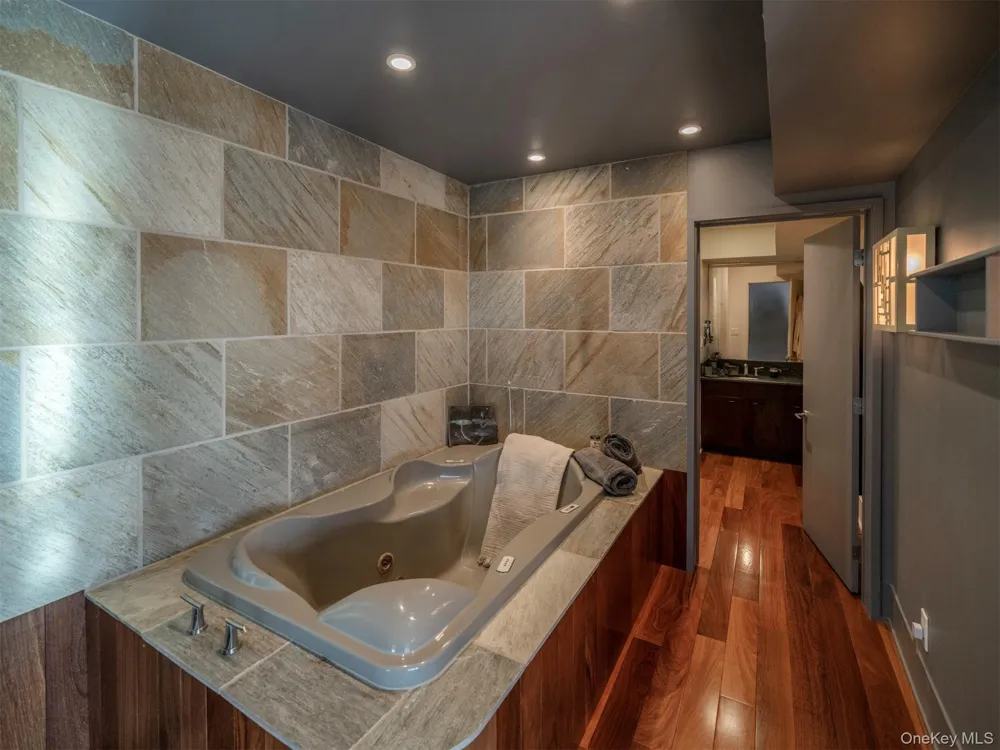 306 Meads Mountain Road Woodstock, NY 12498
