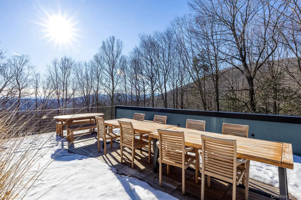 306 Meads Mountain Road Woodstock, NY 12498