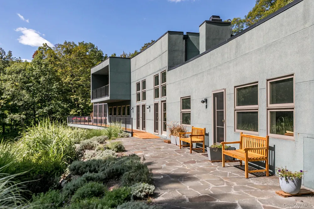 306 Meads Mountain Road Woodstock, NY 12498