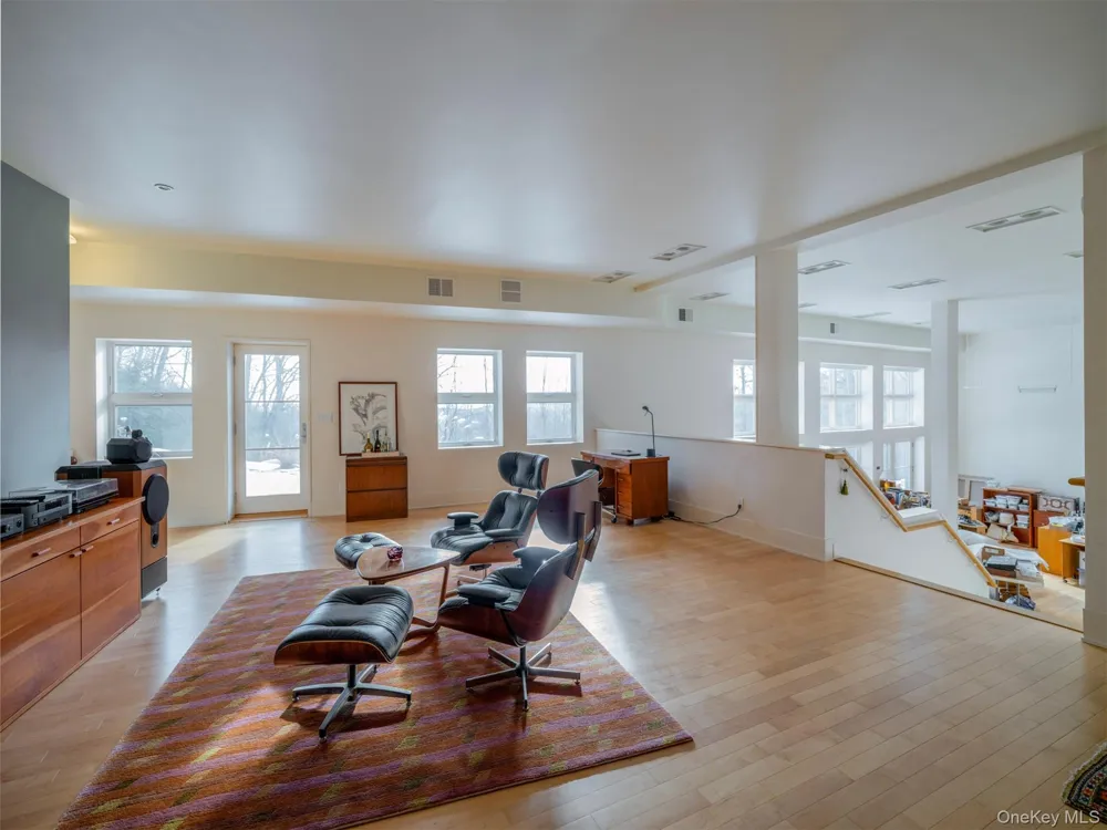 306 Meads Mountain Road Woodstock, NY 12498