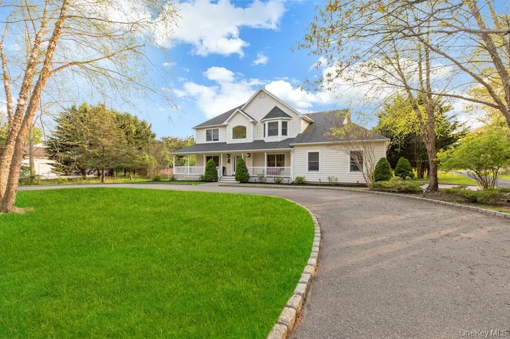 2655 Rocky Point Road East Marion, NY 11939