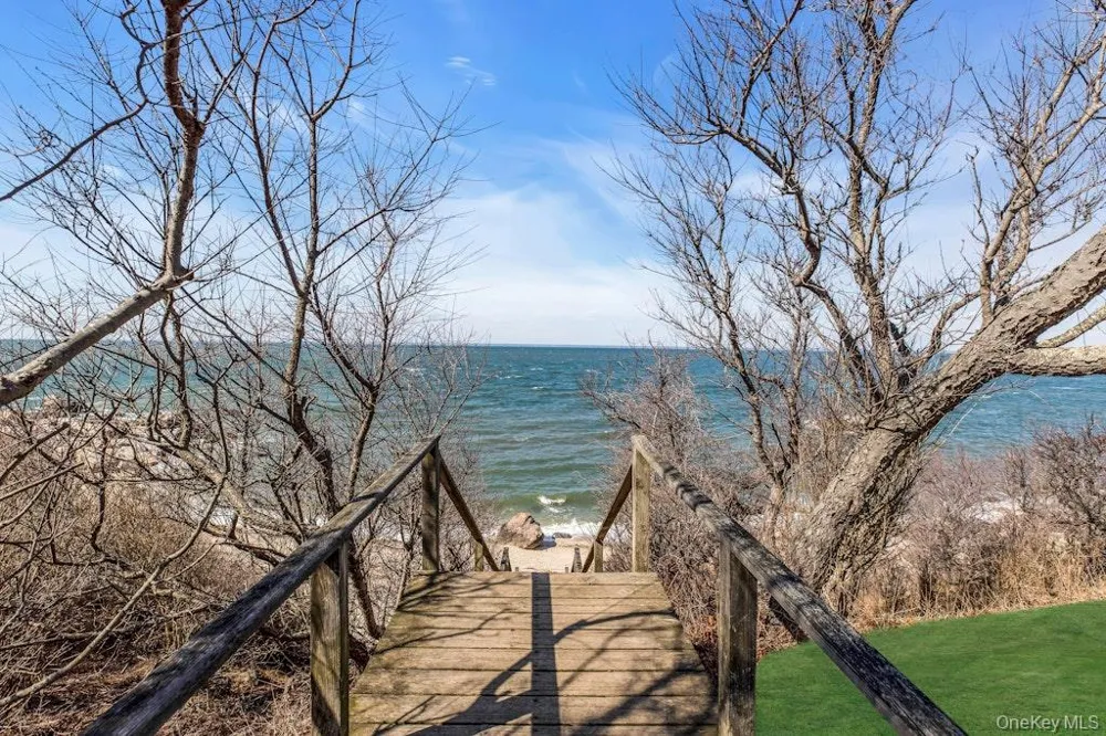 2655 Rocky Point Road East Marion, NY 11939