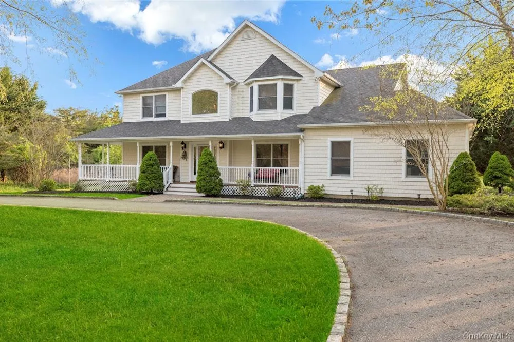 2655 Rocky Point Road East Marion, NY 11939