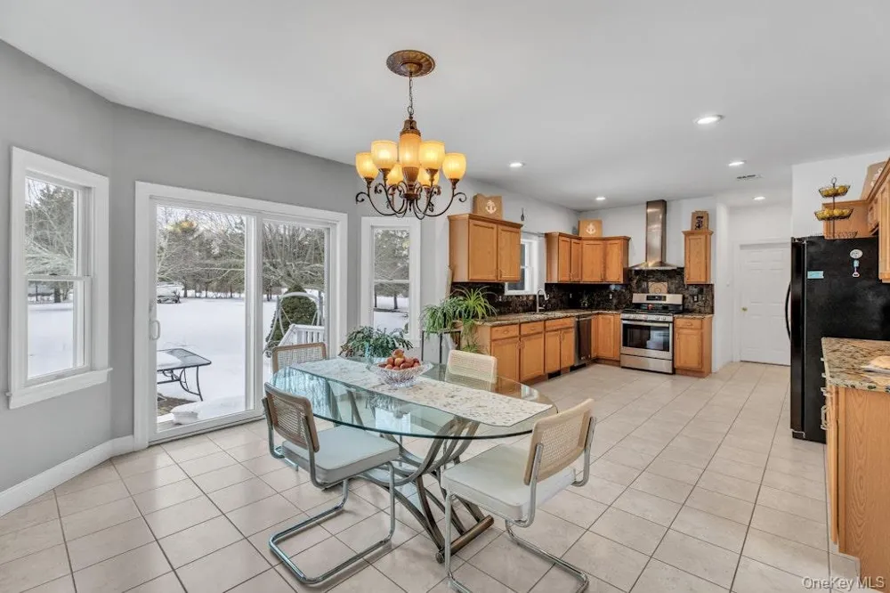 2655 Rocky Point Road East Marion, NY 11939
