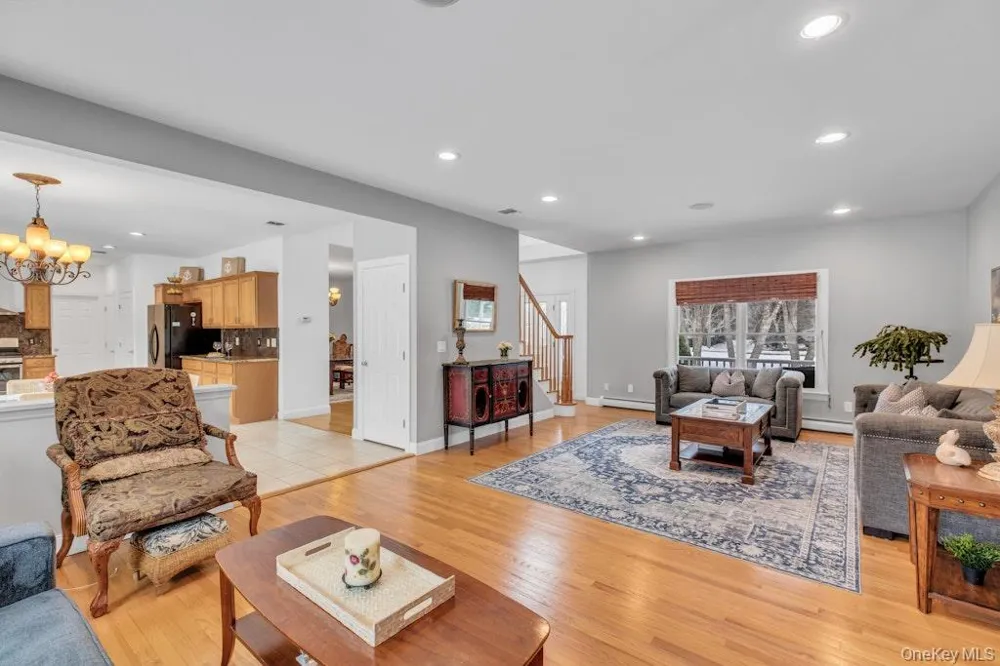 2655 Rocky Point Road East Marion, NY 11939