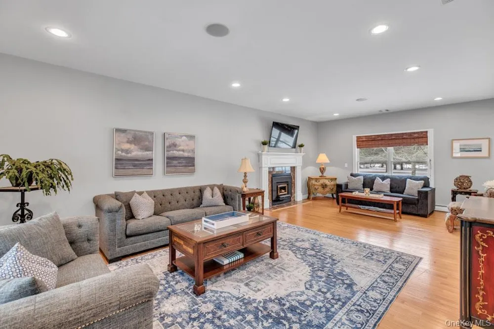 2655 Rocky Point Road East Marion, NY 11939
