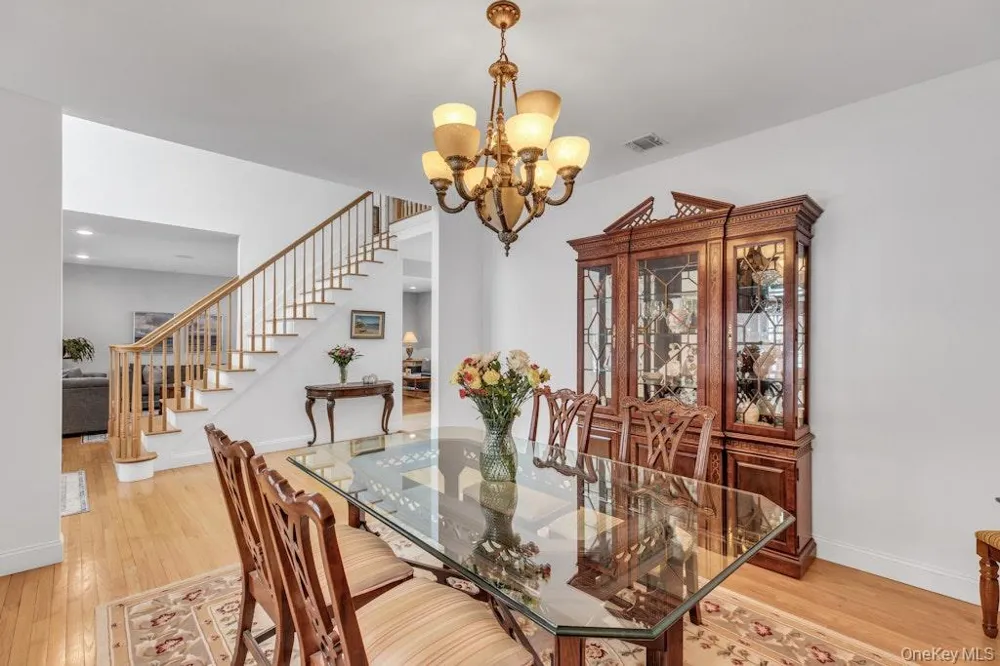 2655 Rocky Point Road East Marion, NY 11939
