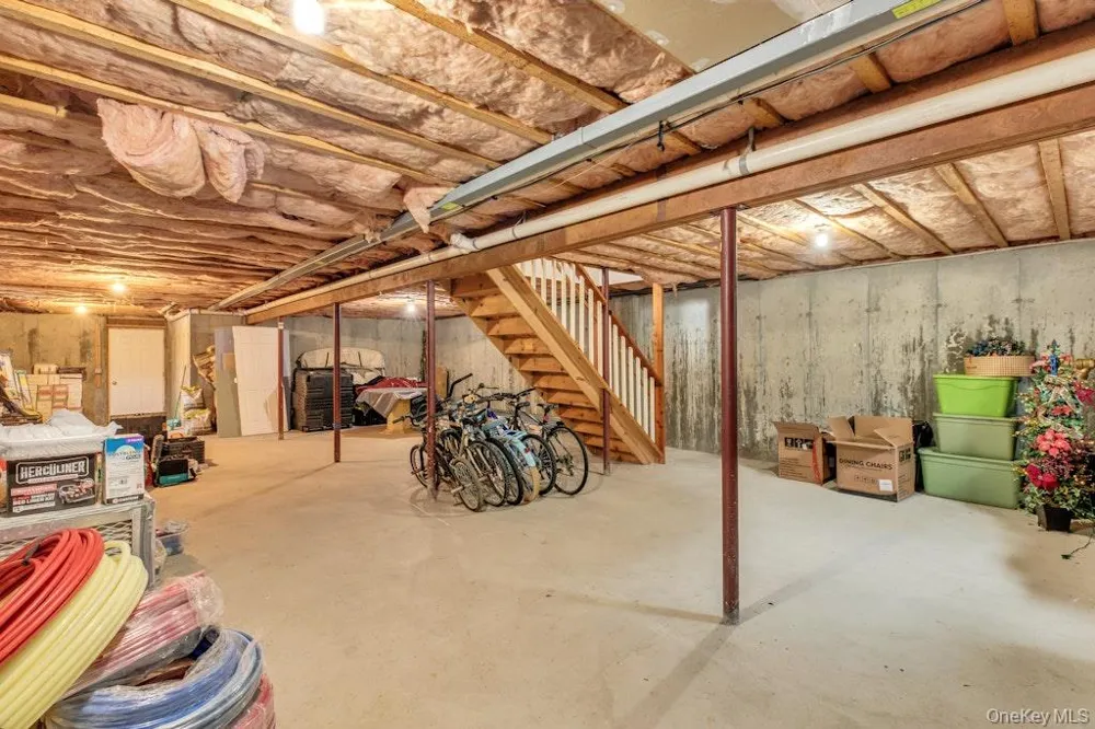 2655 Rocky Point Road East Marion, NY 11939