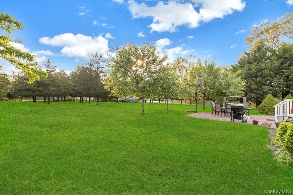 2655 Rocky Point Road East Marion, NY 11939