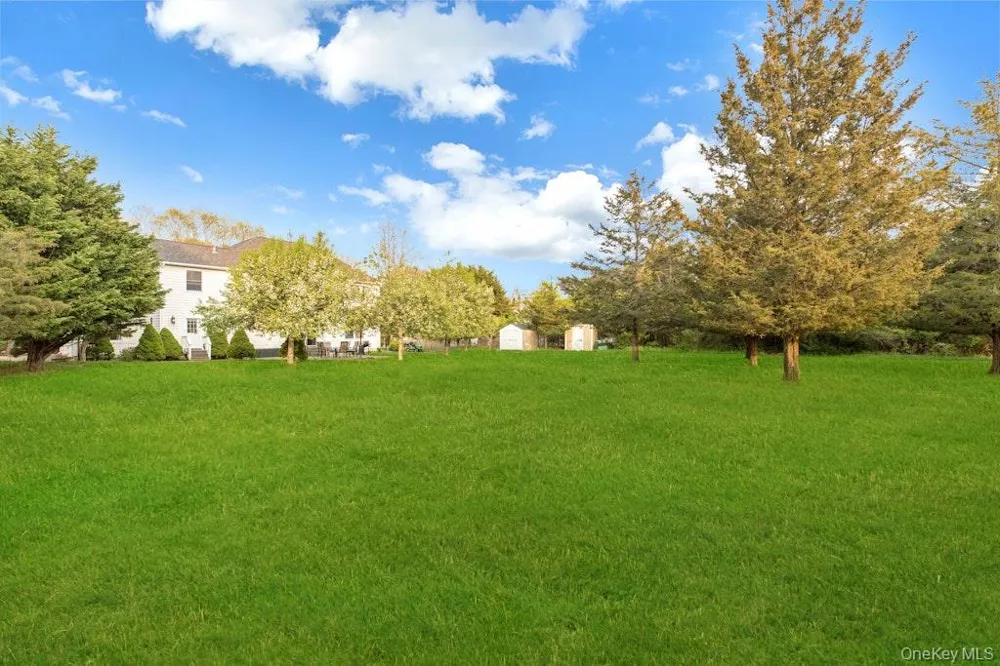2655 Rocky Point Road East Marion, NY 11939