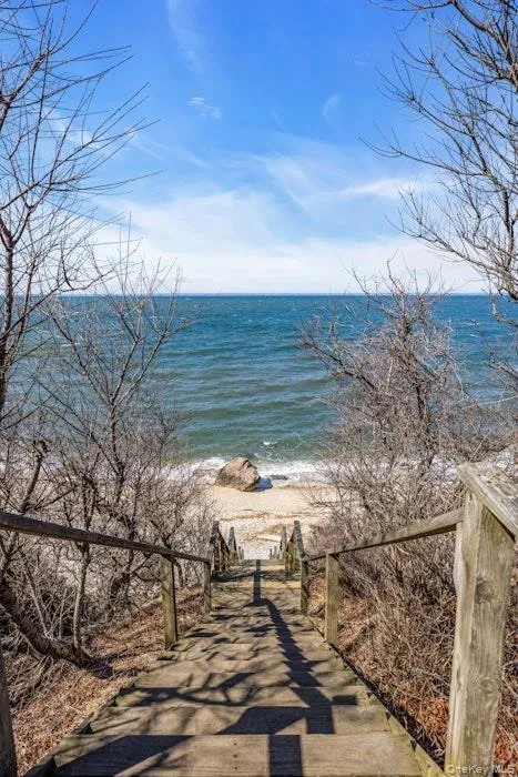 2655 Rocky Point Road East Marion, NY 11939
