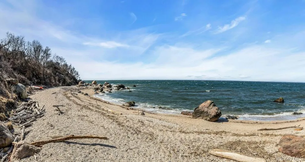 2655 Rocky Point Road East Marion, NY 11939