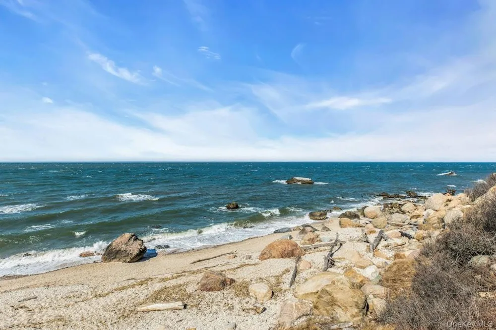 2655 Rocky Point Road East Marion, NY 11939