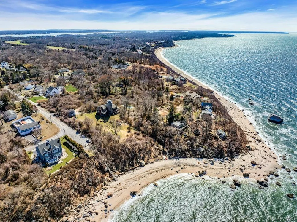 2655 Rocky Point Road East Marion, NY 11939