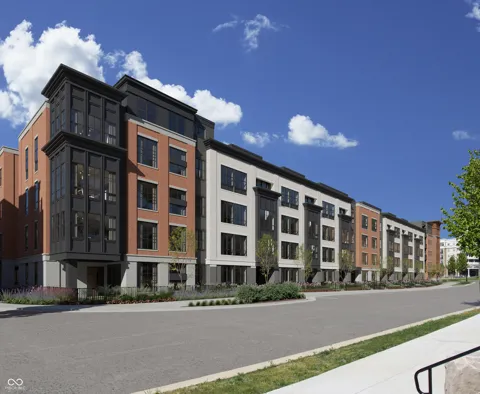 1015 W Main Street #304