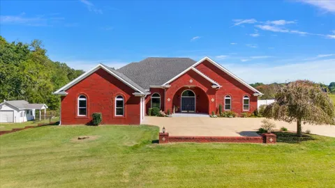 140 Tyler Ct W