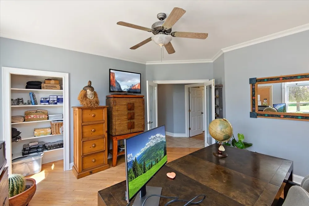 140 Tyler Ct W Leoma, TN 38468