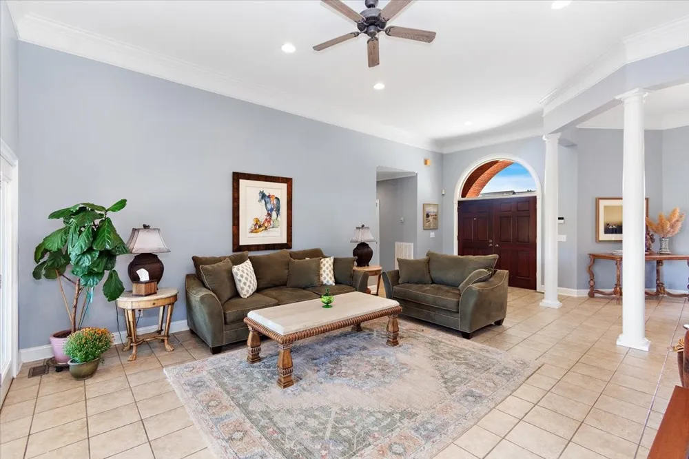 140 Tyler Ct W Leoma, TN 38468