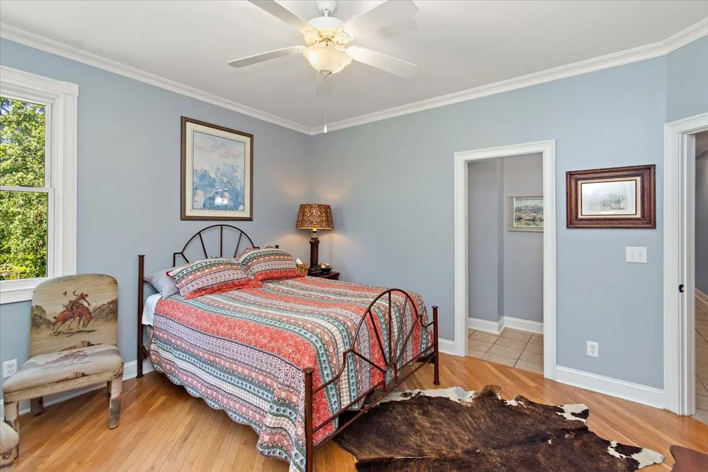 140 Tyler Ct W Leoma, TN 38468